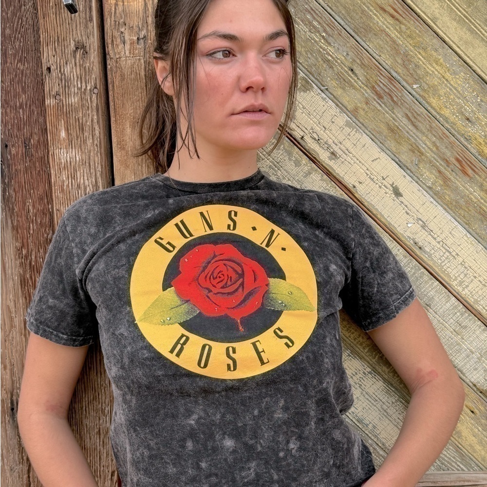 Authentic Vintage Inspired Guns n’ Roses Band Cropped Tee Shirt
